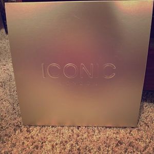 Iconic London Day to Slay Palette